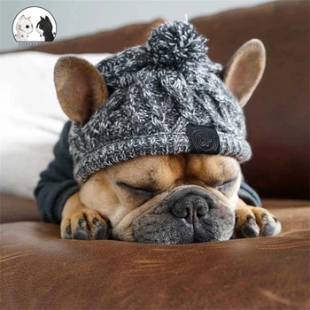 Moda de inverno do Cão de Estimação Chapéu de Natal Tricô Quente Bola de Lã de Pet Chapéus para Pequenos Cães Bulldog francês Acessórios para animais Produtos
